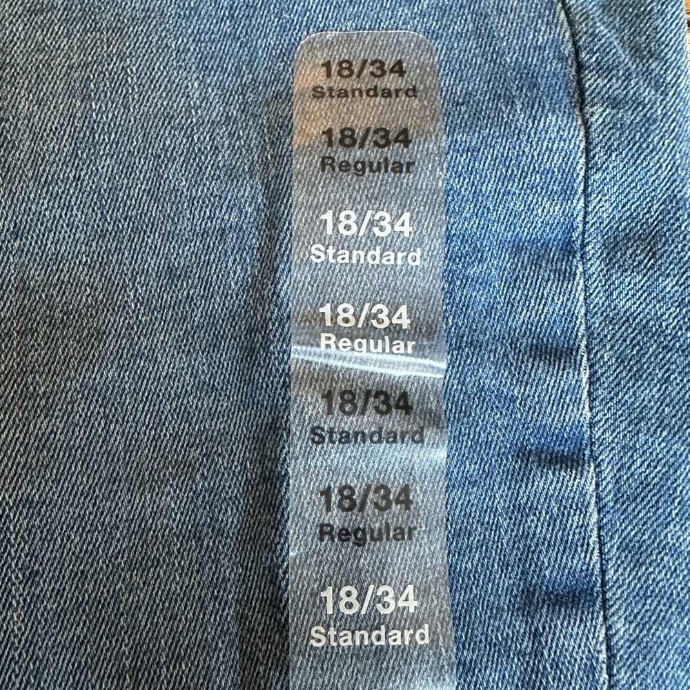 GAP High Rise Distressed Button Fly Universal Legging - Picture 6 of 10